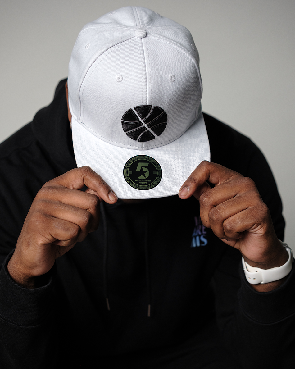 Snapback Cap Uni Baskets 3D Weiss